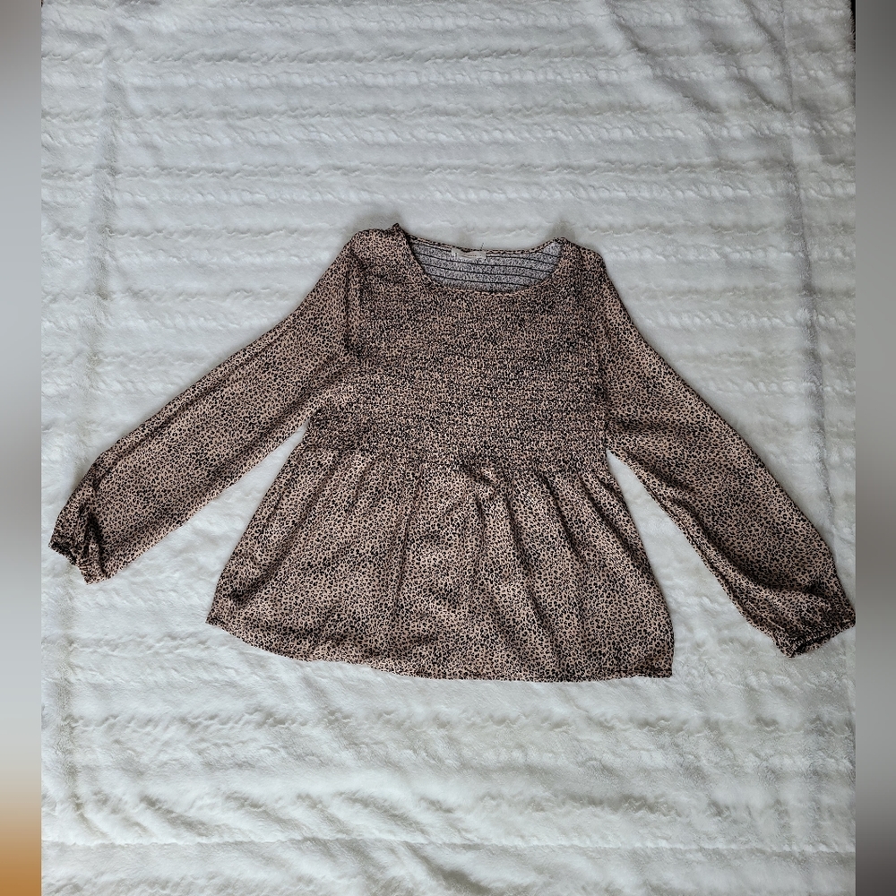 Urban Romantics size Large Leopard babydoll top